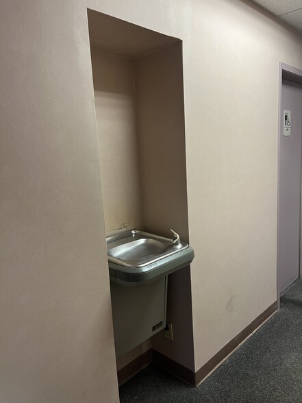 More Photos Of 1739 Citadell Plz, San Antonio Office For Sale