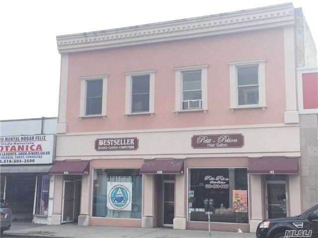 More Photos Of 43 Main St, Hempstead Storefront Retail Office For Lease
