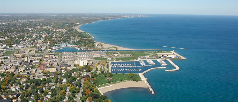 More Photos Of 5611 6th Ave, Kenosha Restaurant For Sale