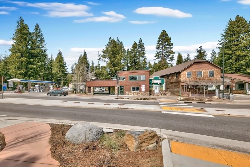 Primary Photo Of 8393 N Lake Blvd, Kings Beach Showroom For Sale