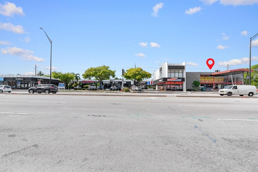More Photos Of 1500 E Commercial Blvd, Fort Lauderdale Freestanding For Sale