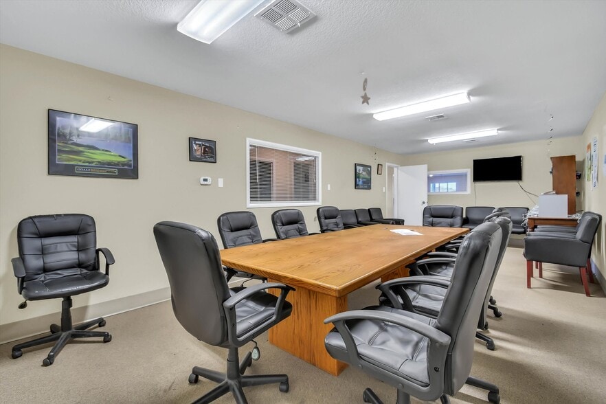 More Photos Of 4995 Monaco St, Commerce City Manufacturing For Sale
