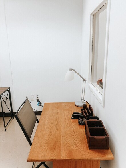 More Photos Of 8120-8144 Flannery Ct, Manassas Warehouse For Lease