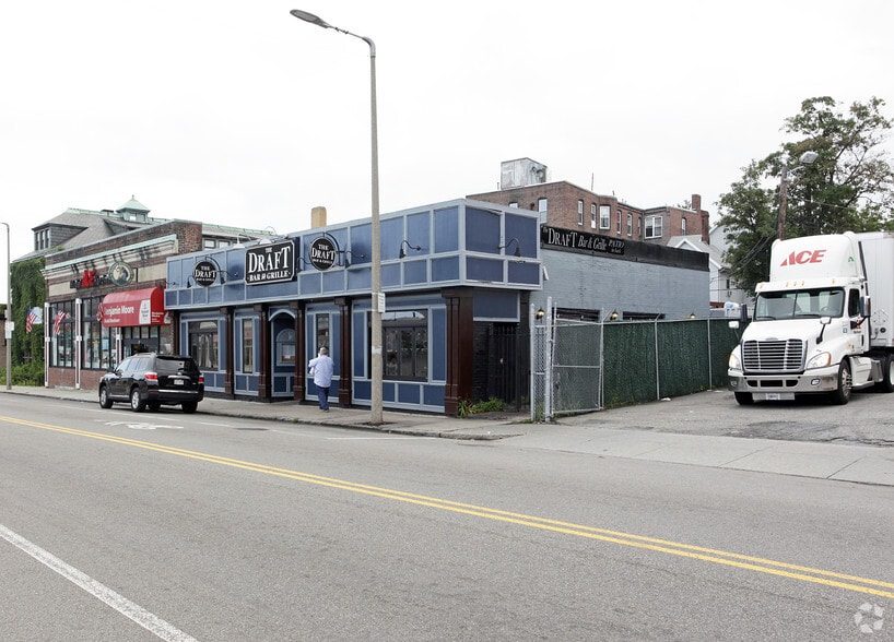 More Photos Of 34 Harvard Ave, Allston Restaurant For Lease