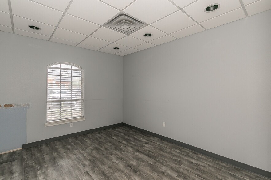 More Photos Of 2014 Justin Rd, Highland Village Medical For Lease