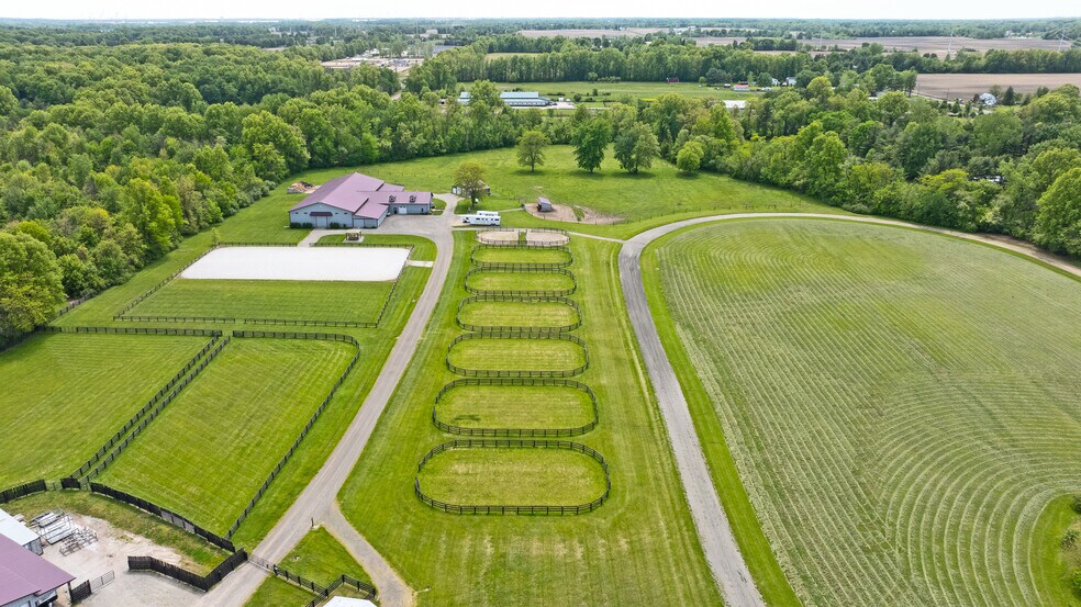 More Photos Of 9317 S Johnstown-Alexandria Rd, Johnstown Horse Stables For Sale