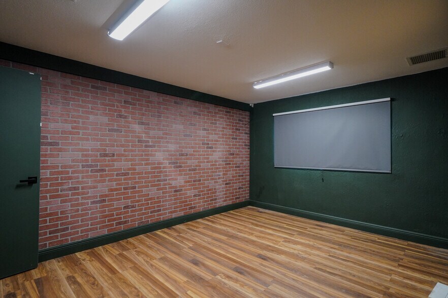 More Photos Of 743-749 NW 23rd St, Miami Food Processing For Lease