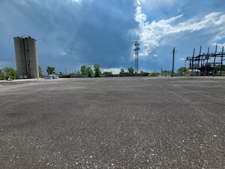 More Photos Of 5636 Transit Rd, Depew Warehouse For Sale