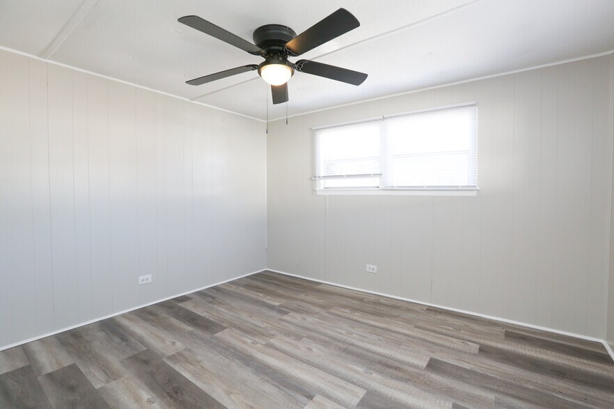 More Photos Of 306 Sundial Ln, Ladson Manufactured Housing Mobile Home Park For Sale