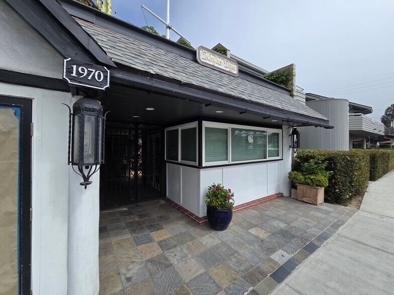 More Photos Of 1966-1970 S Coast Hwy, Laguna Beach Storefront For Lease