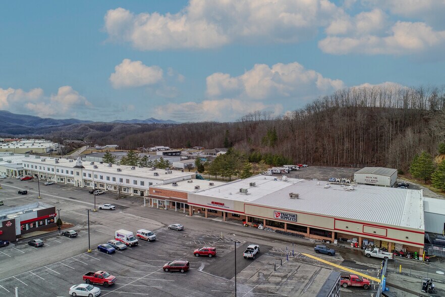 More Photos Of 181 Plaza Rd, Wise General Retail For Sale