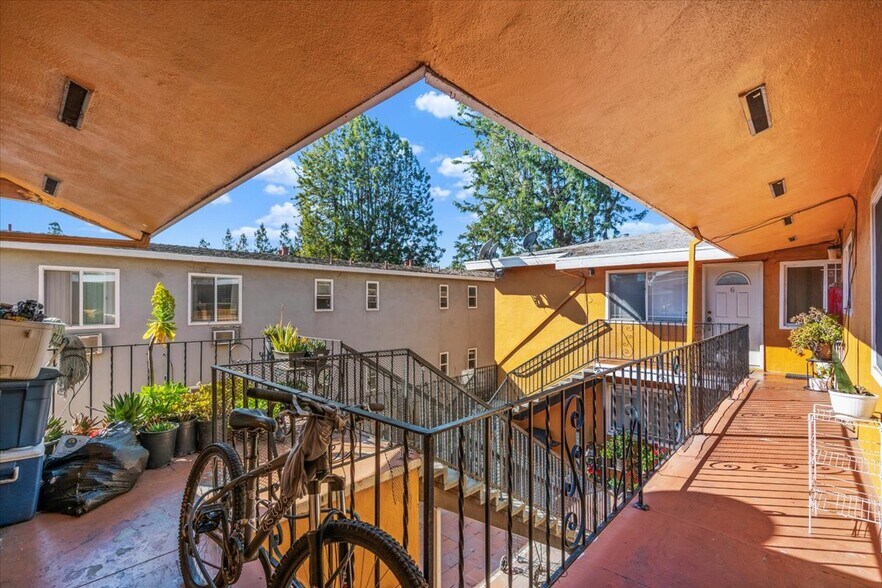More Photos Of 510 Chiechi Ave, San Jose Apartments For Sale