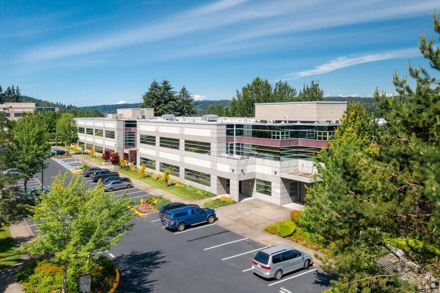More Photos Of 11431 Willows Rd NE, Redmond Office For Lease