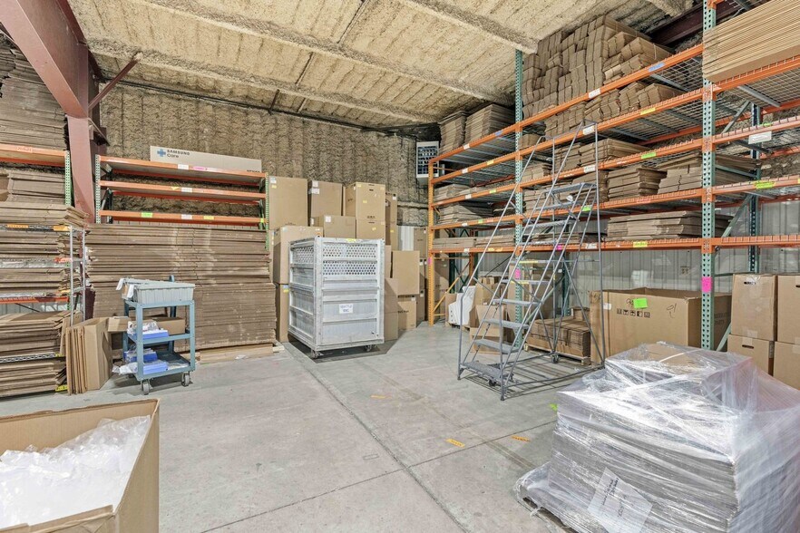 More Photos Of 311 E Corning Rd, Beecher Warehouse For Sale