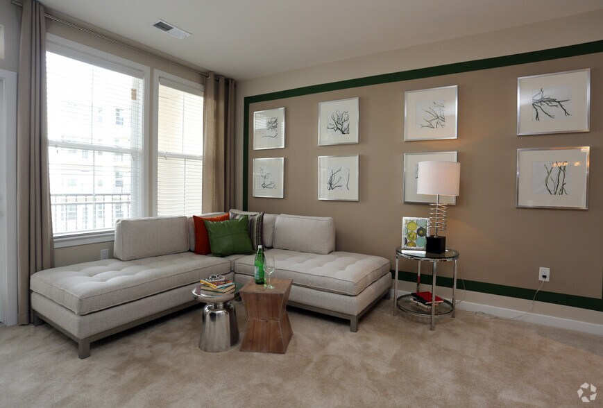 More Photos Of 101 N Wolfe St, Baltimore Apartments For Lease