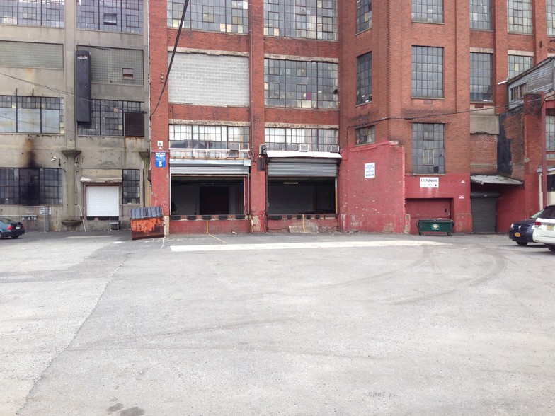 Primary Photo Of 61 Willet St, Passaic Distribution For Lease