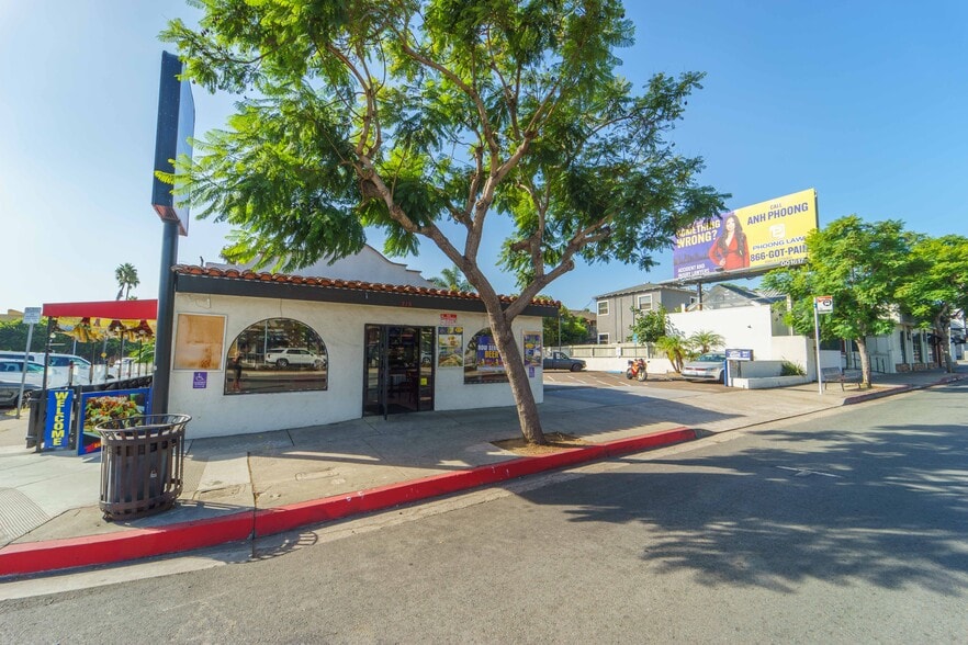 More Photos Of 719 W Washington St, San Diego Fast Food For Sale