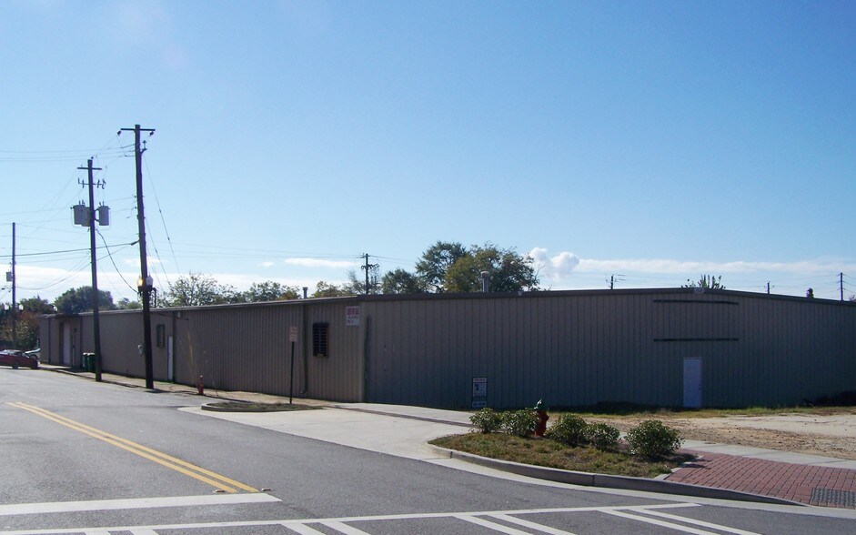 More Photos Of 33 Laura St, Winder Warehouse For Lease