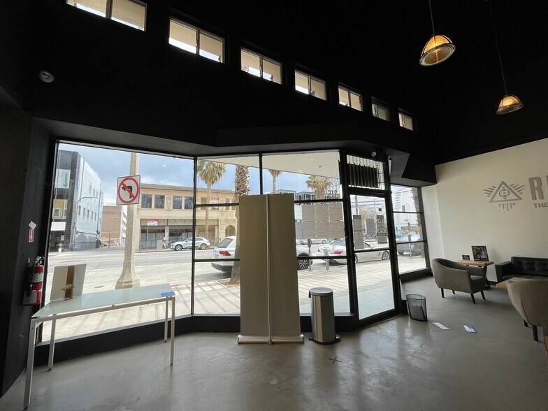 More Photos Of 301-315 Wilshire Blvd, Santa Monica Storefront Retail Office For Lease