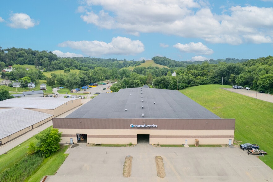 Primary Photo Of 5 B W Industrial, Washington Warehouse For Lease