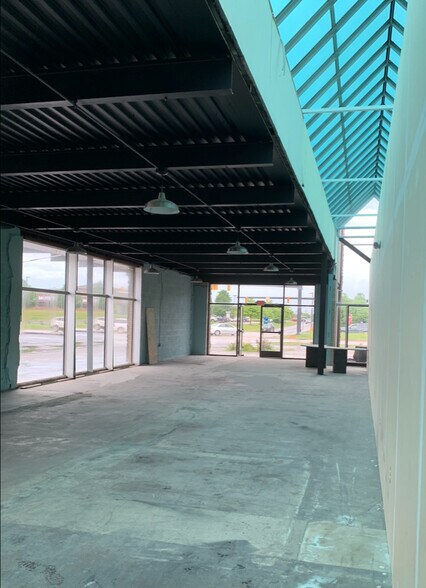 More Photos Of 7700 Telegraph Rd, Taylor Freestanding For Lease