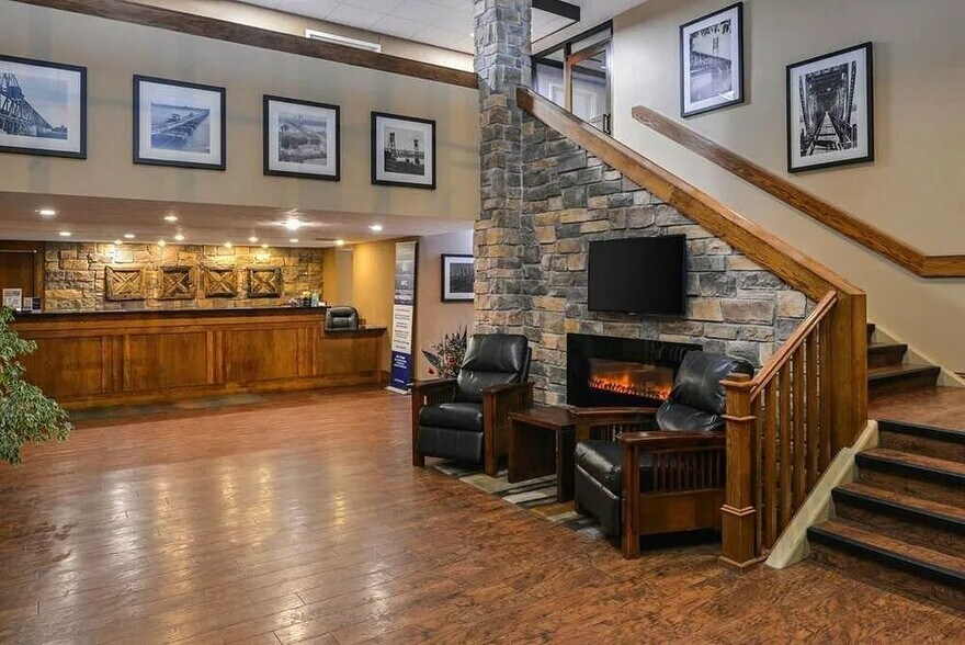 More Photos Of 1607 E Highway 50, Yankton Hotel For Sale