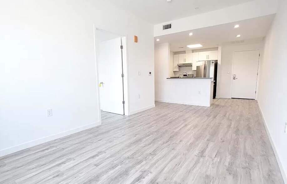 More Photos Of 1229 S Kingsley Dr, Los Angeles Apartments For Sale