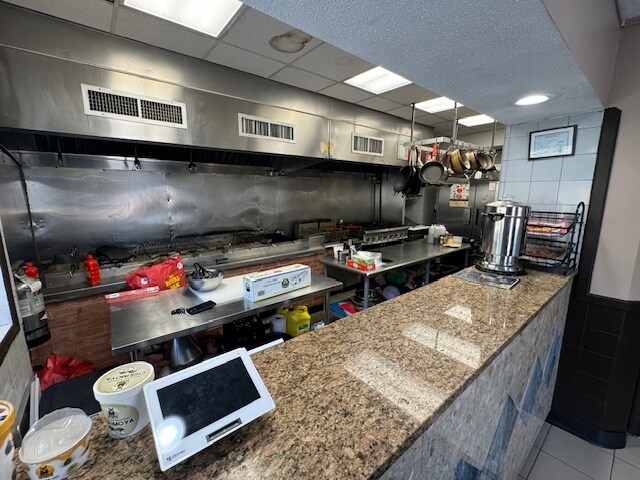 More Photos Of 954 Pembroke Rd, Bethlehem Restaurant For Sale