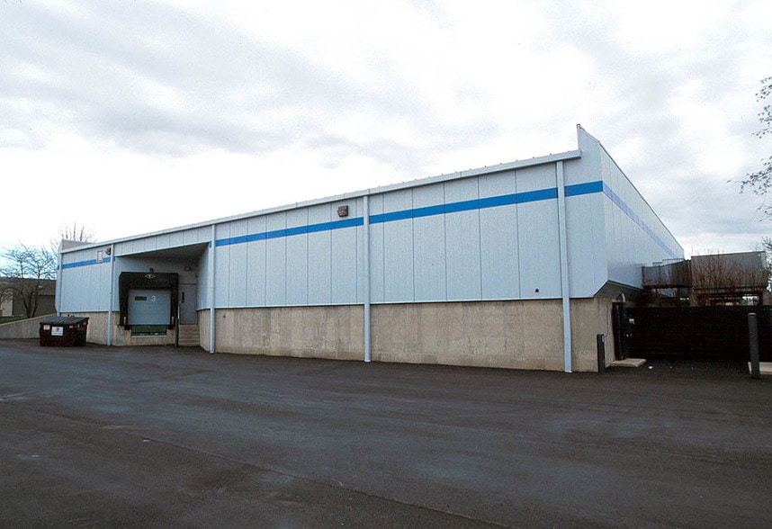 More Photos Of 934 Paramount Pky, Batavia Warehouse For Sale