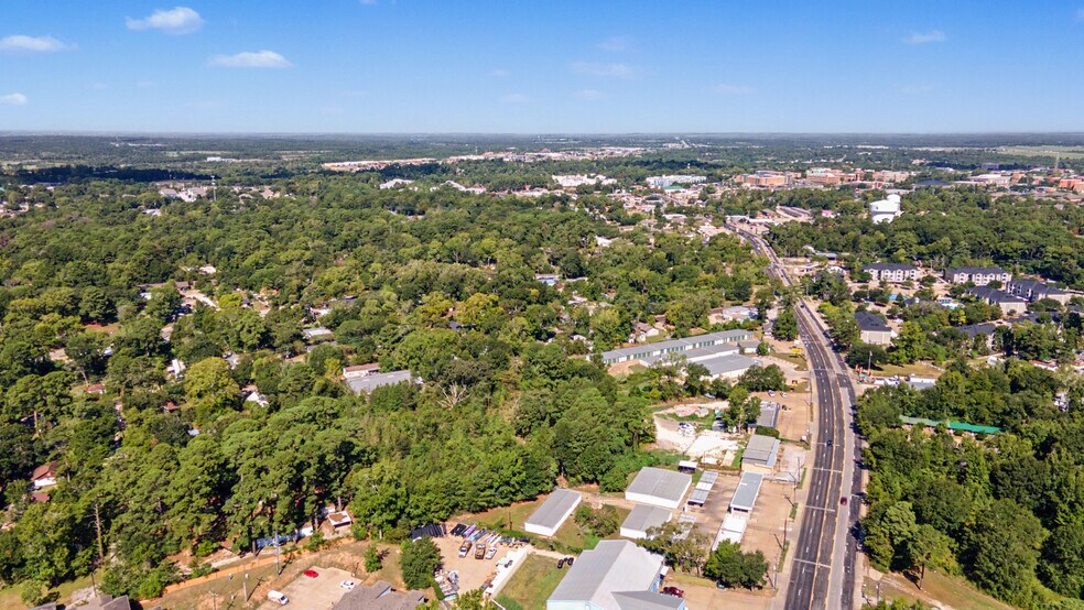 More Photos Of 3010 Sam Houston Ave, Huntsville Land For Sale