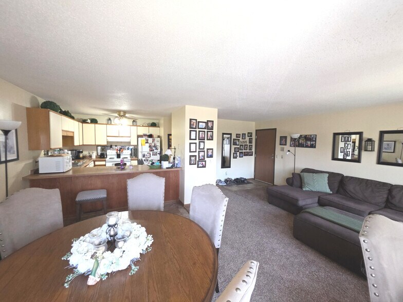 More Photos Of 835 Driftwood Dr, Saint Cloud Apartments For Sale