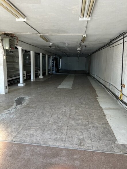More Photos Of 8393 N Lake Blvd, Kings Beach Showroom For Sale