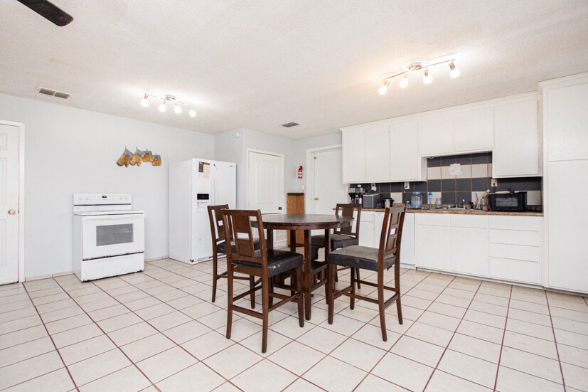 More Photos Of 18501 County Road 3131, Gladewater Multifamily For Sale