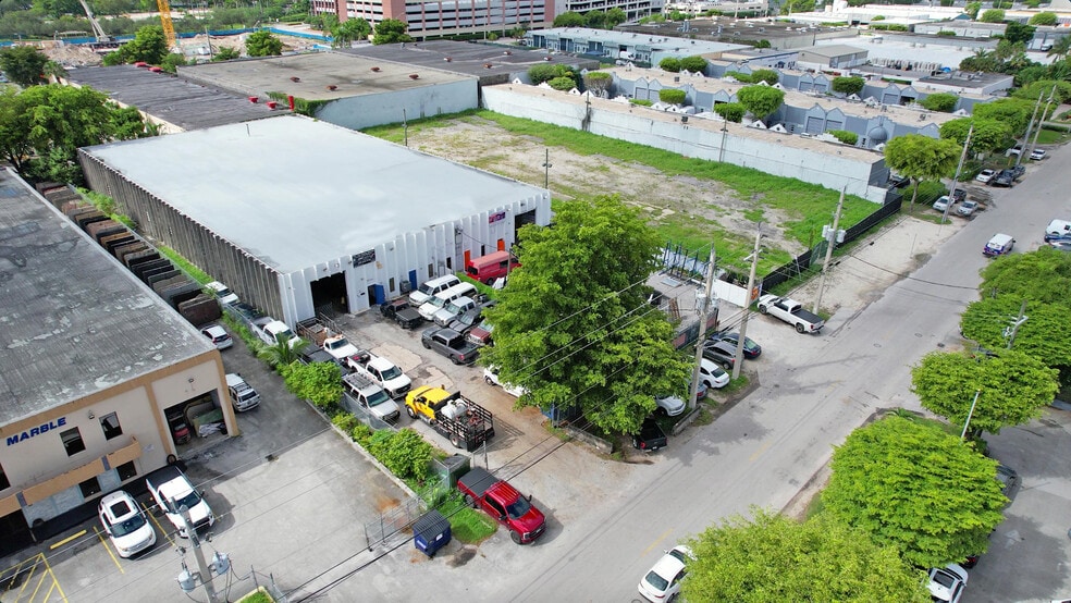 More Photos Of 8230-8232 NW 56th St, Miami Warehouse For Sale