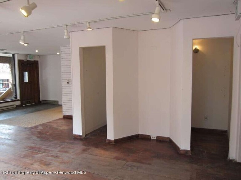 More Photos Of 400 E Hyman Ave, Aspen General Retail For Lease