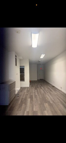 More Photos Of 1839 W North Ave, Baltimore Storefront Retail Office For Lease