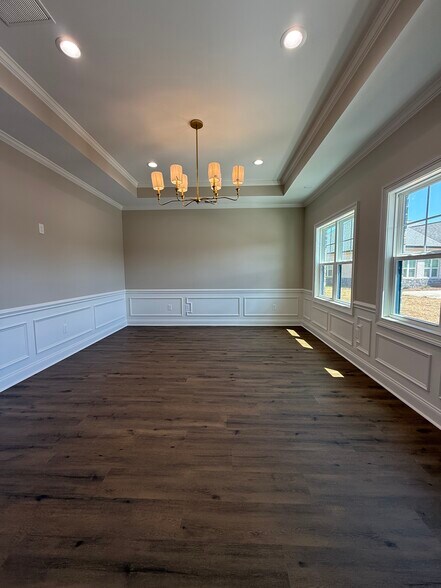 More Photos Of 1060 Garland Dr, Bogart Unknown For Lease