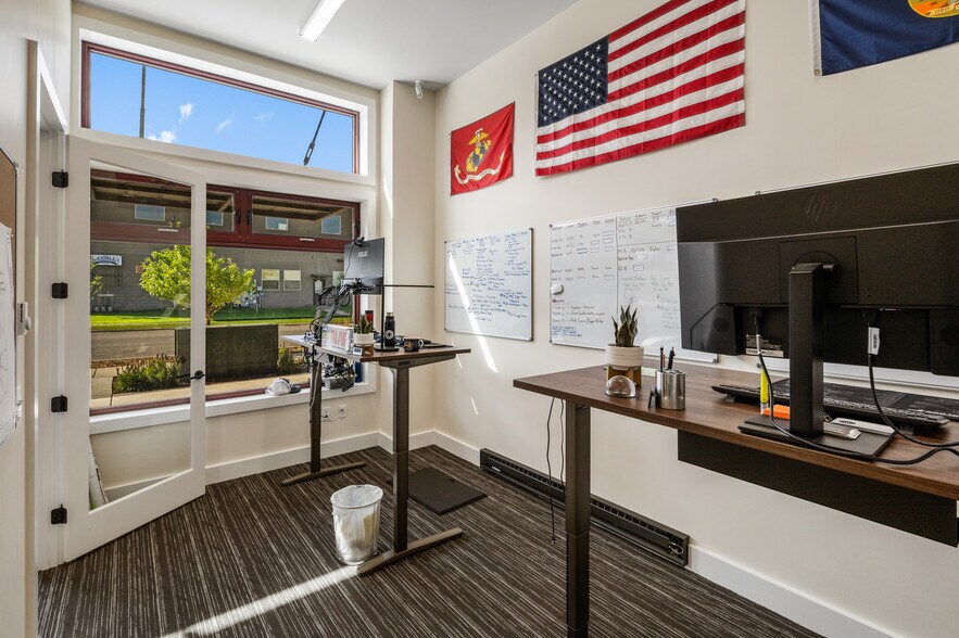 More Photos Of 387 Gallatin Park Dr, Bozeman Loft Creative Space For Sale