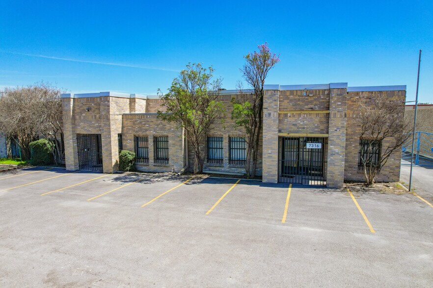 Primary Photo Of 7316 NE Loop 410, San Antonio Industrial For Lease
