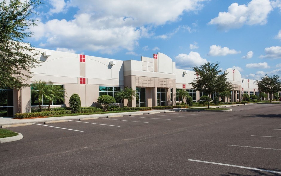 Primary Photo Of 4041-4065 Crescent Park Dr, Riverview Unknown For Lease