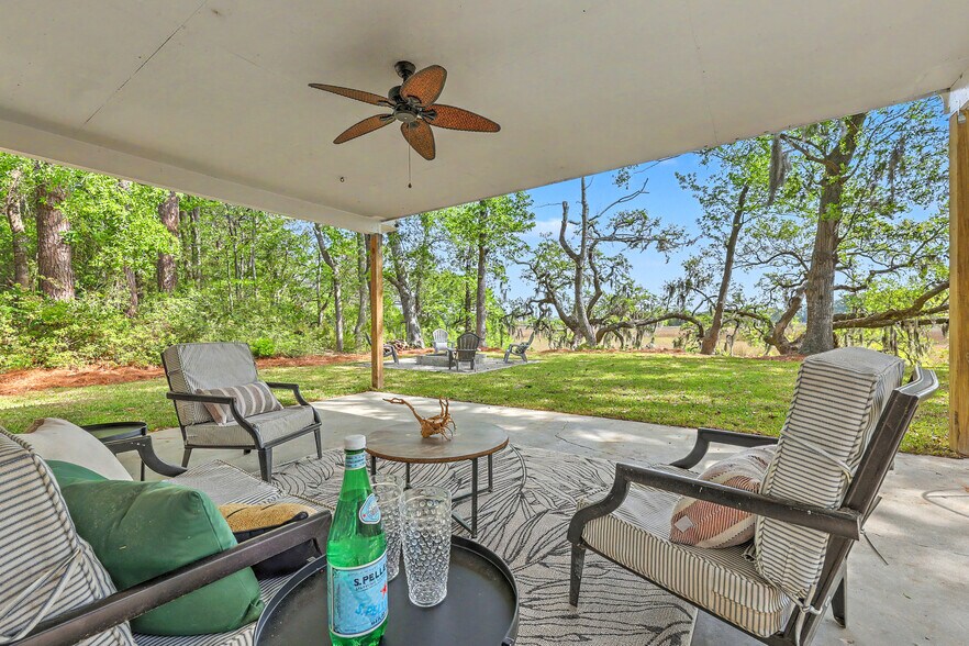 More Photos Of 2340 Ashley River Rd, Charleston Specialty For Sale