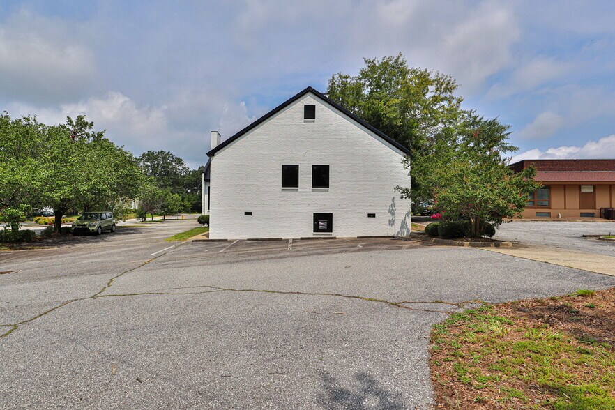 More Photos Of 1906 Warm Springs Rd, Columbus Medical For Sale