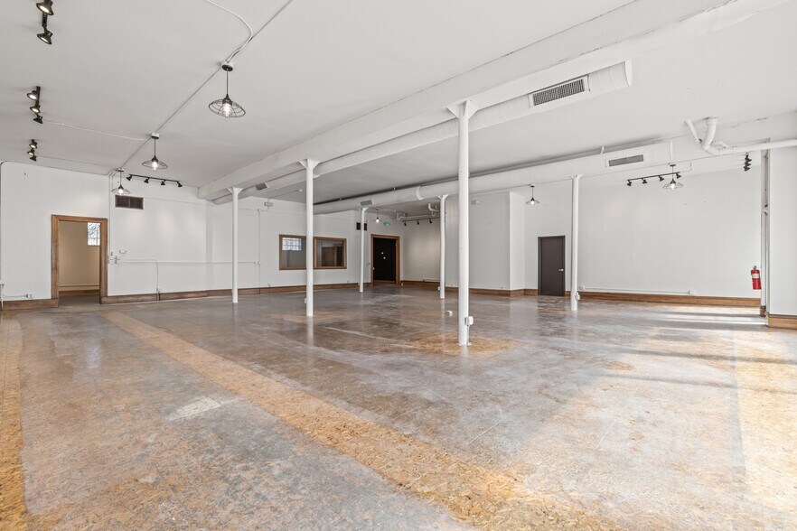 More Photos Of 238 N Broadway, Denver Storefront Retail Office For Lease