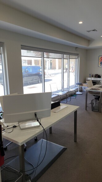 More Photos Of 59 Wilton Rd, Westport Office For Lease