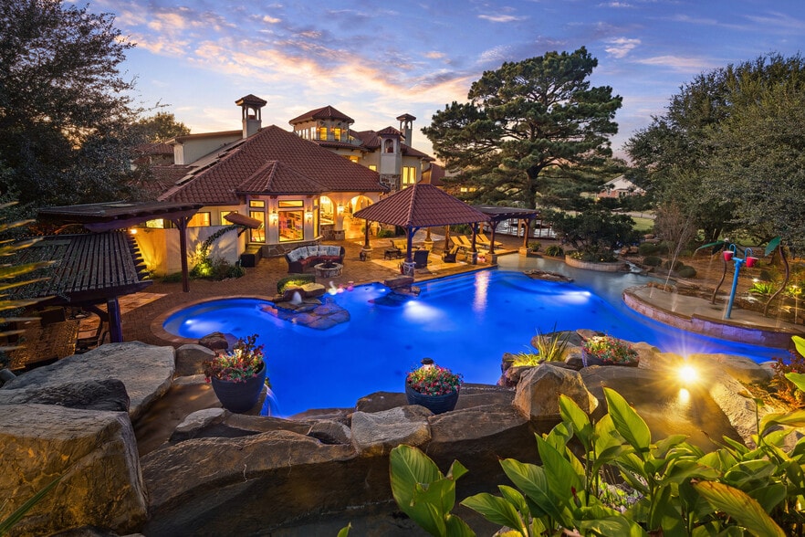 More Photos Of 21538 Mueschke Rd, Tomball Lodge Meeting Hall For Sale