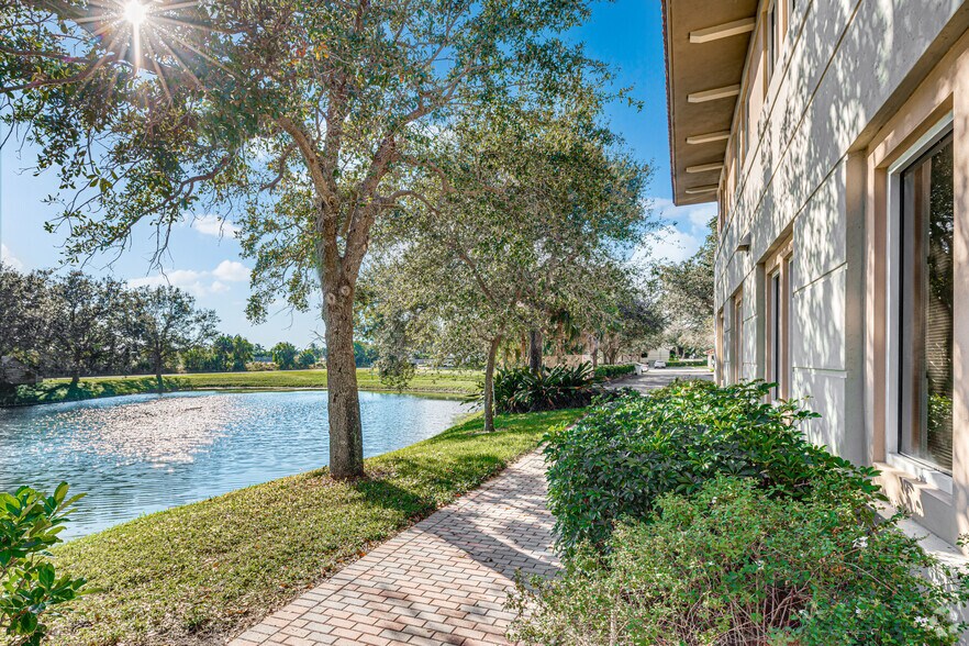 More Photos Of 1000 SE Monterey Commons Blvd, Stuart Unknown For Lease