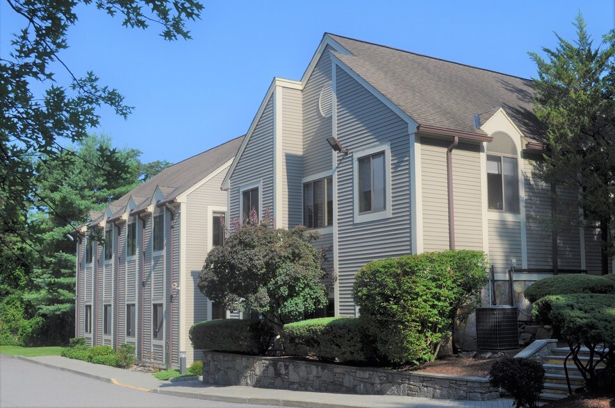 More Photos Of 190 Goldens Bridge Rd, Katonah Medical For Lease