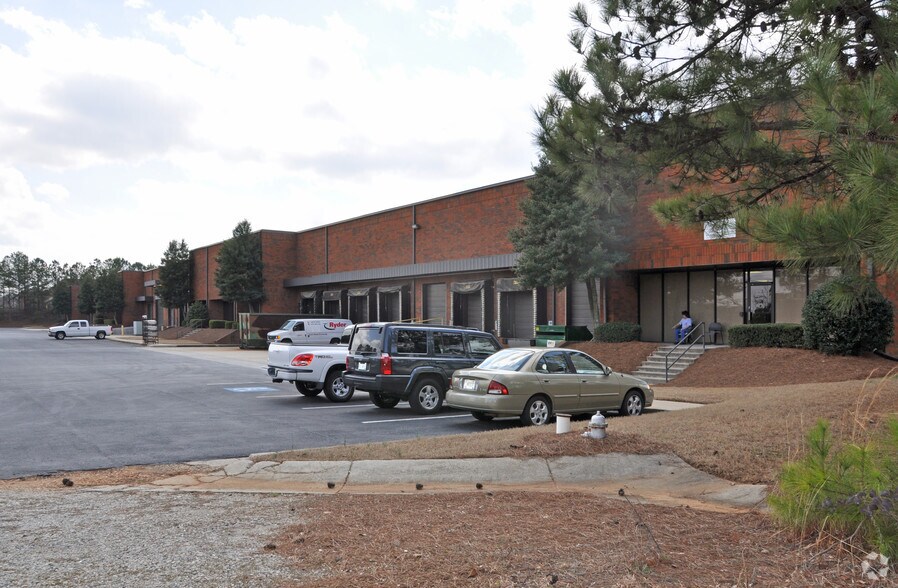 More Photos Of 7523 Southlake Pky, Morrow Warehouse For Lease