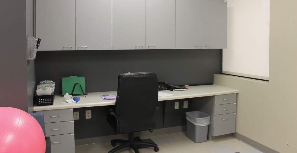 More Photos Of 10423 State Highway 151, San Antonio Medical For Lease
