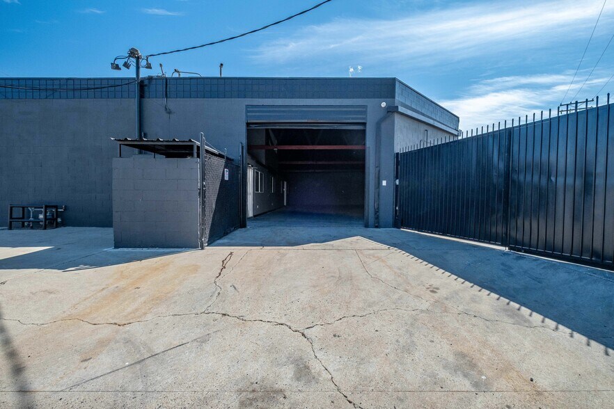 More Photos Of 8100 Electric Ave, Stanton Warehouse For Sale